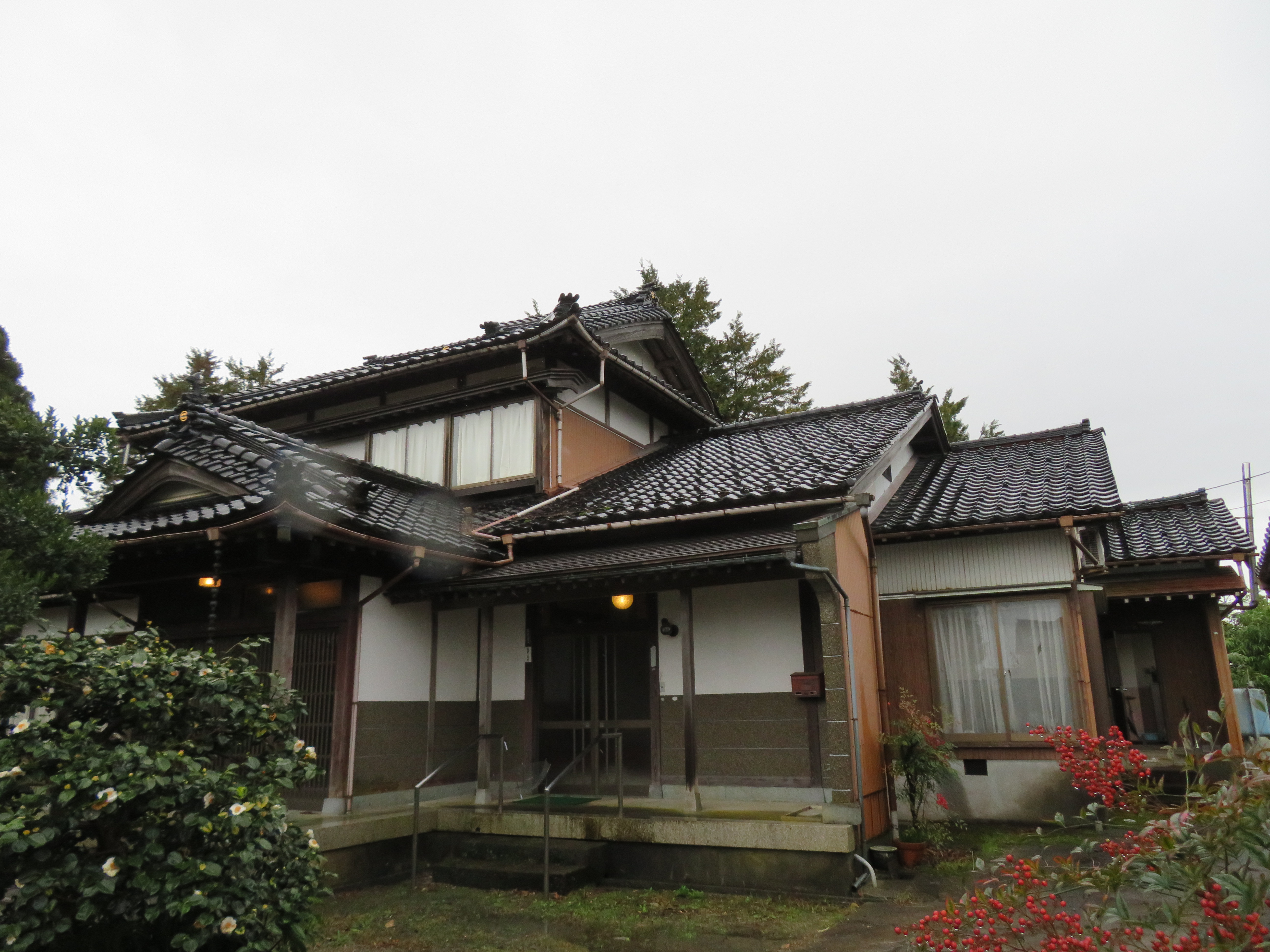 detached 砺波市